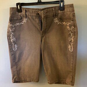 NWOT Gloria Vanderbilt Gray Jessa Mid-Rise Capri Size 8